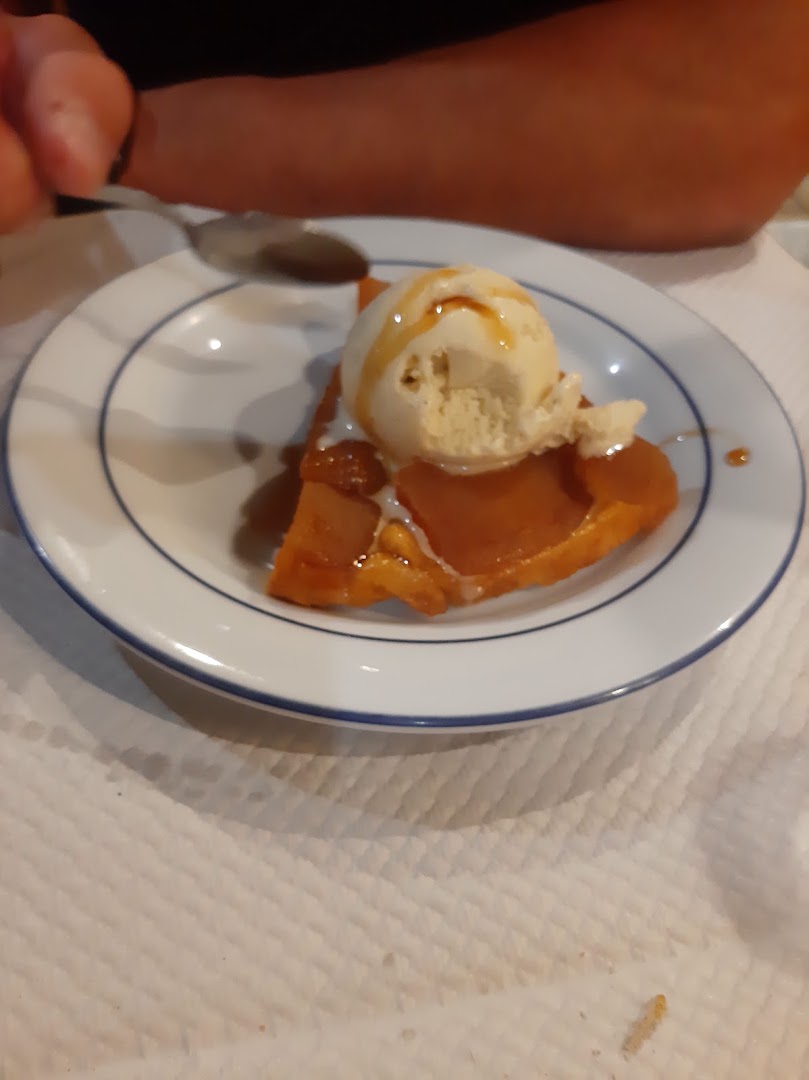 Dessert dressé sur une assiette